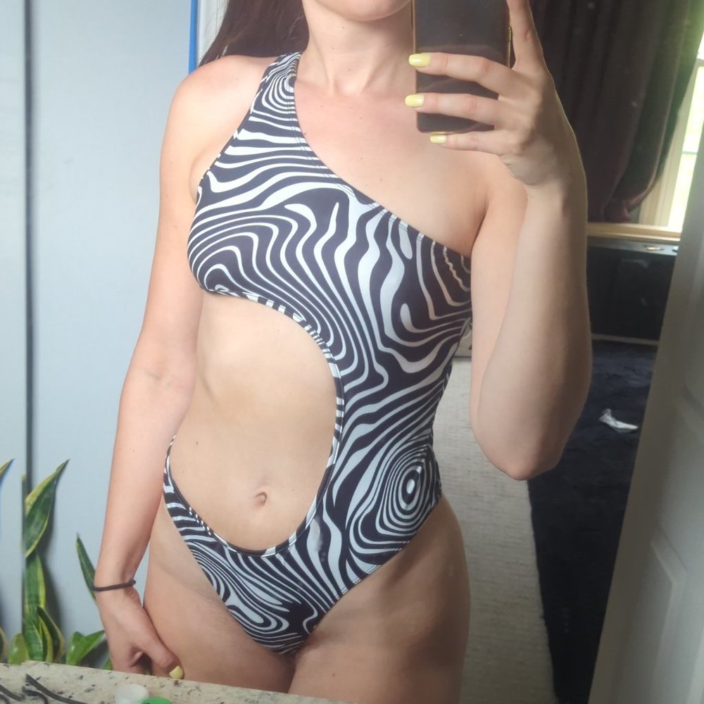 Black and white swirl asymmetrical bodysuit